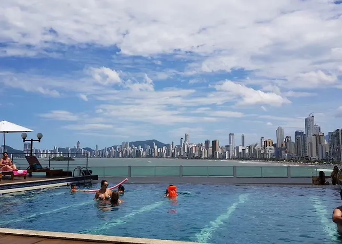 Apto frente ao mar Balneário Camboriú